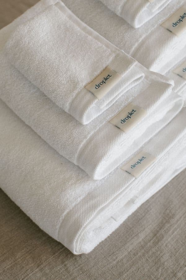 High-GSM luxury towel with elegant border detail