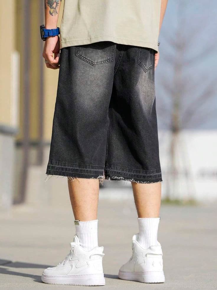 Men's casual denim shorts with refined finish