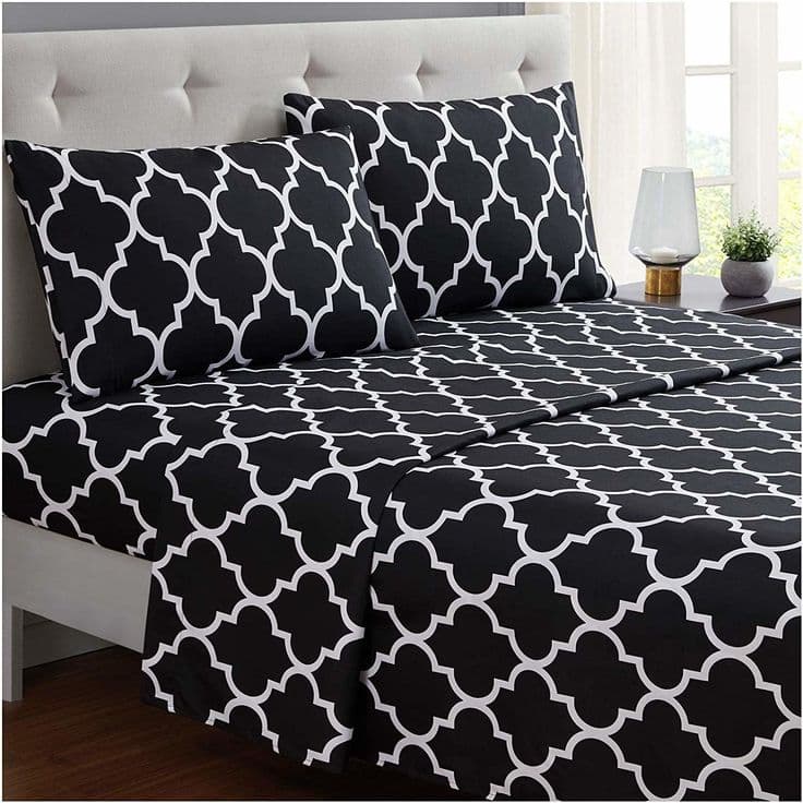 Luxury high-thread-count bed sheet with sateen finish
